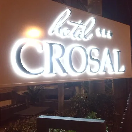 מלון Crosal 3*