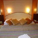 Hotel Crosal