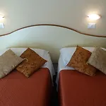 Hotel Crosal Rímini