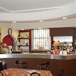 Hotel Crosal 3*