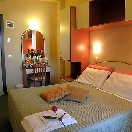 Crosal Hotel Rímini