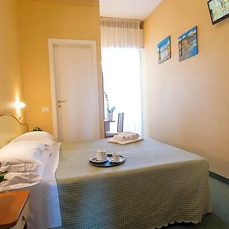Hotel Crosal