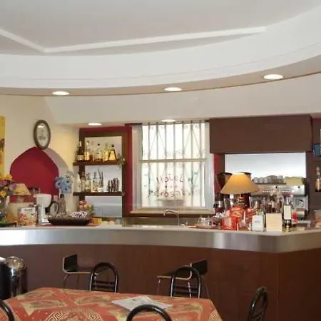 Hotell Crosal 3*
